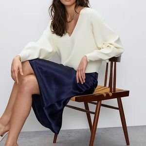 Babaton Wren Sweater size S